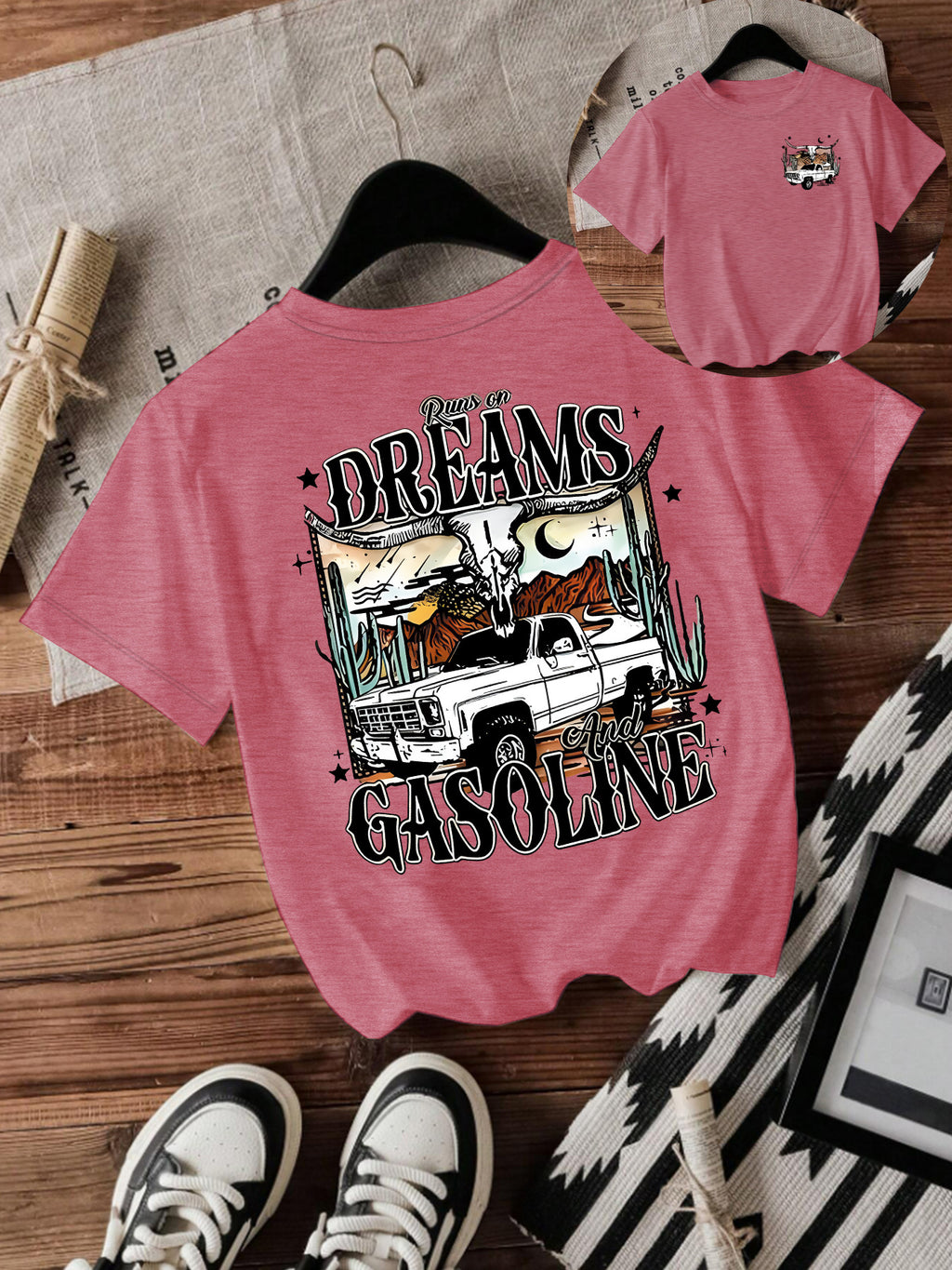 Short sleeved women's t-shirt western